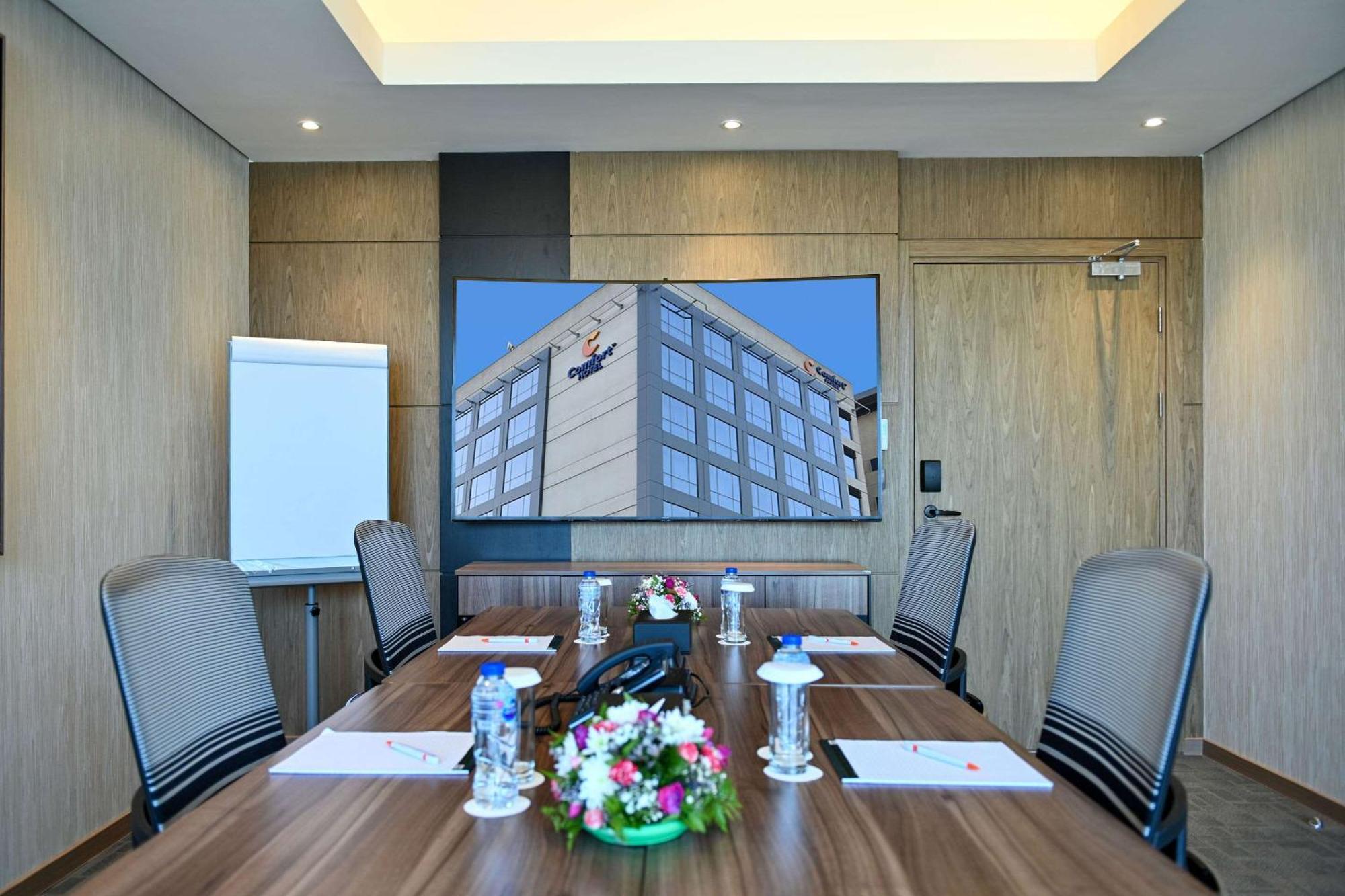 Comfort Hotel Jeddah King Road Eksteriør bilde