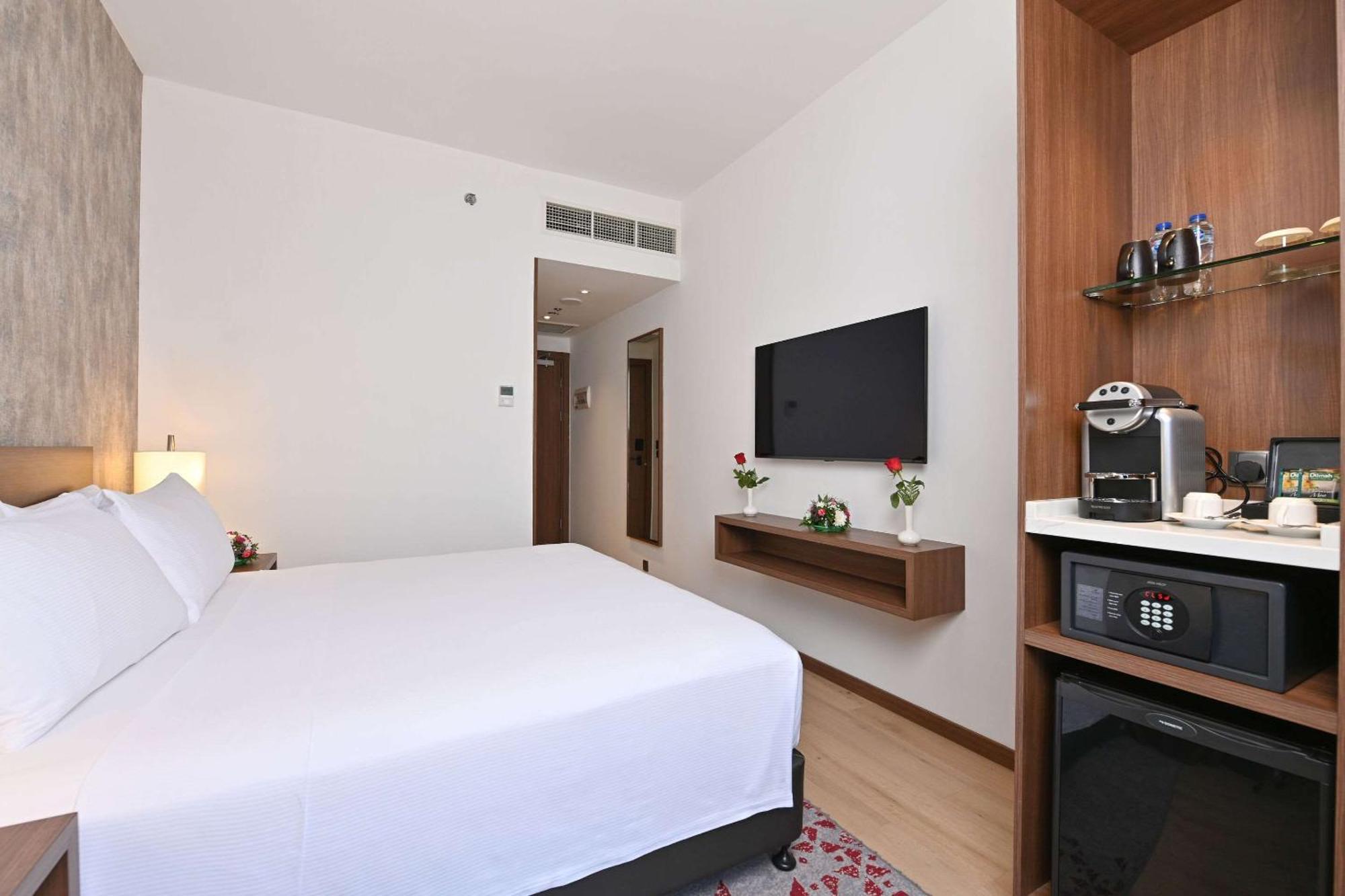 Comfort Hotel Jeddah King Road Eksteriør bilde